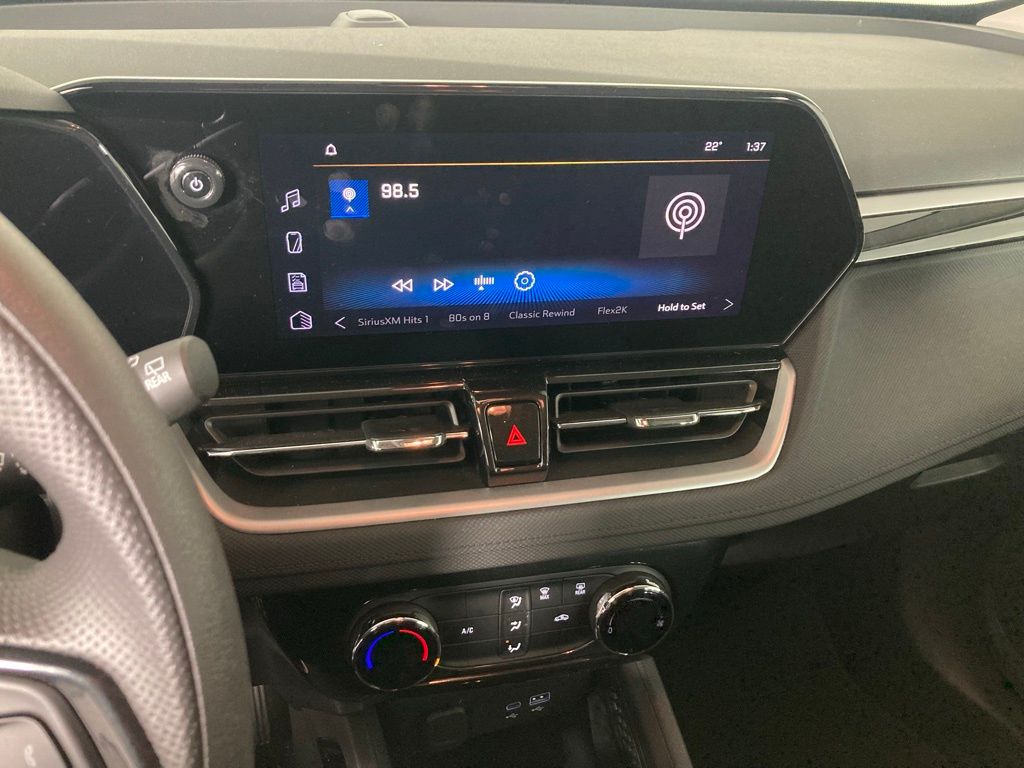 Used 2025 Chevrolet Trailblazer LT with VIN KL79MRSL8SB188388 for sale in Elk River, Minnesota