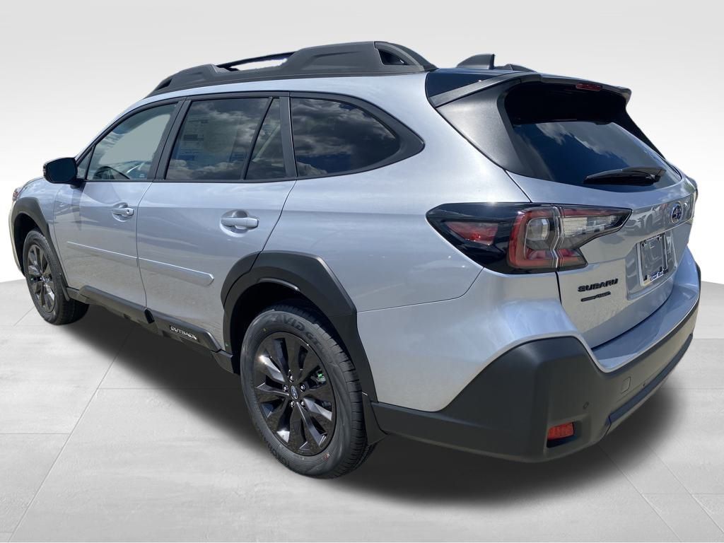2025 Subaru Outback Onyx Edition photo 4