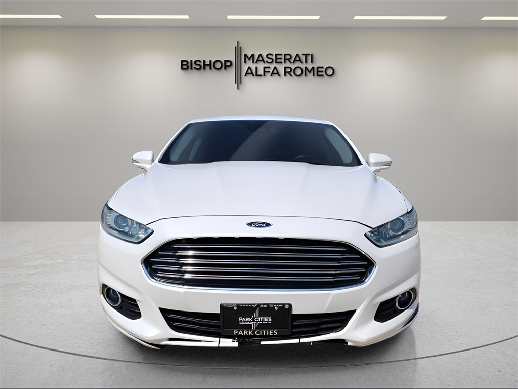 2015 Ford Fusion SE photo 2
