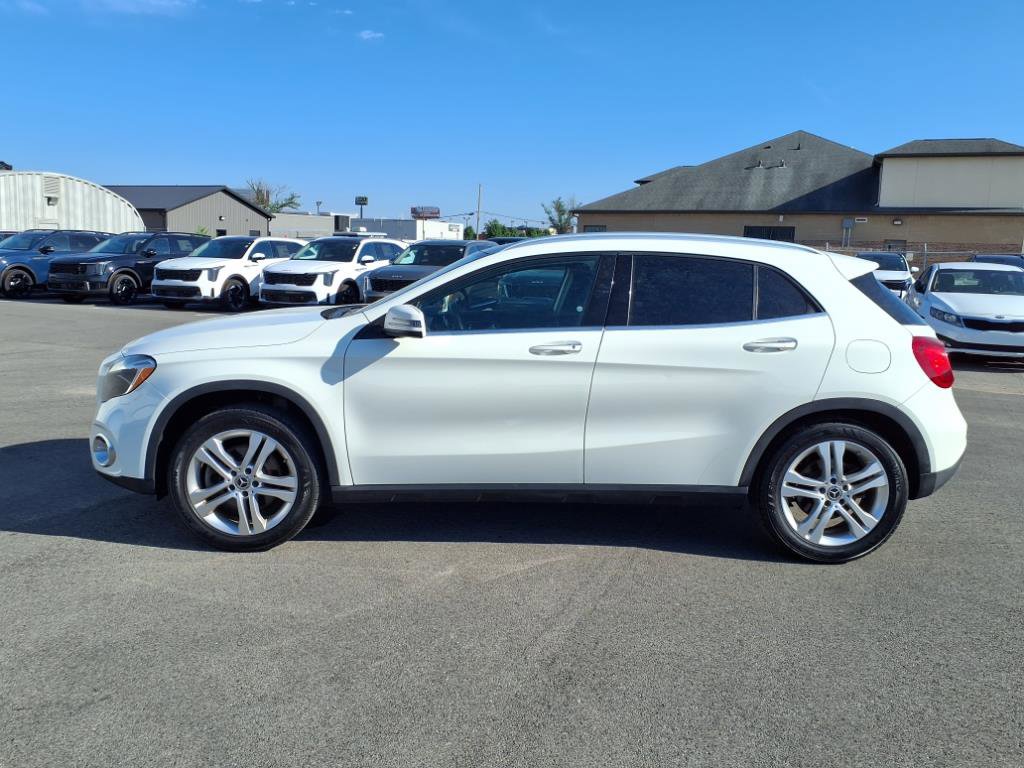 2018 Mercedes Benz GLA 250 4MATIC photo 2