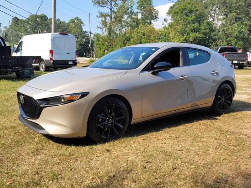 2024 Mazda Mazda3 Hatchback 2.5 Select Sport photo 3