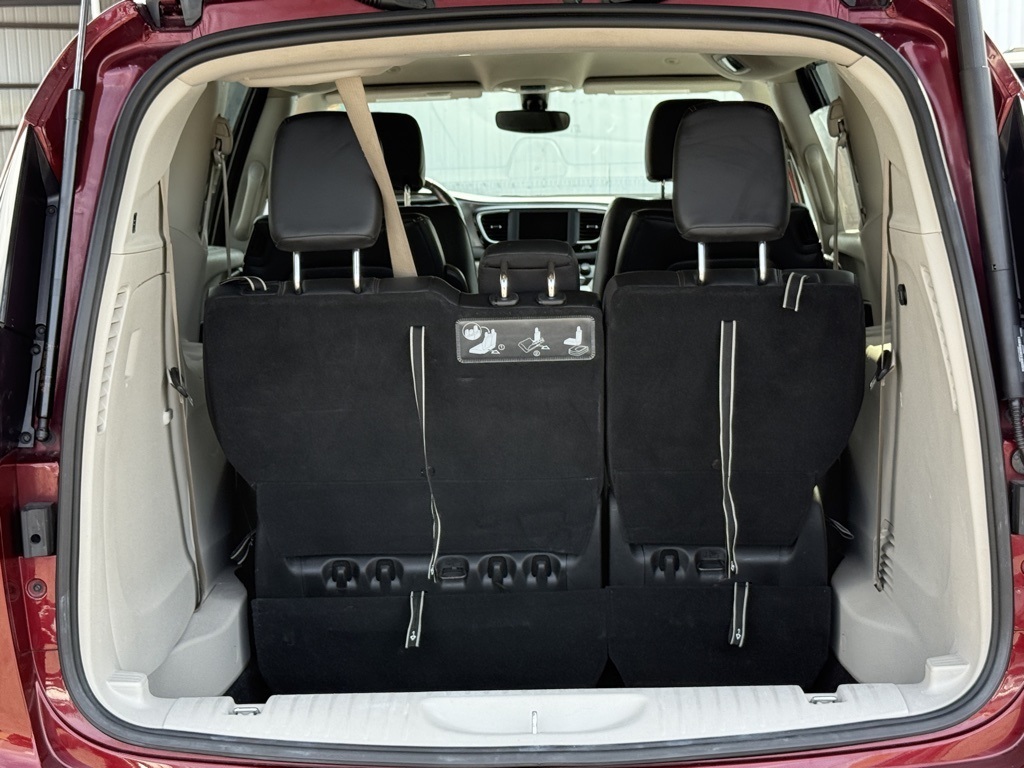 2020 Chrysler Pacifica Touring L photo 15