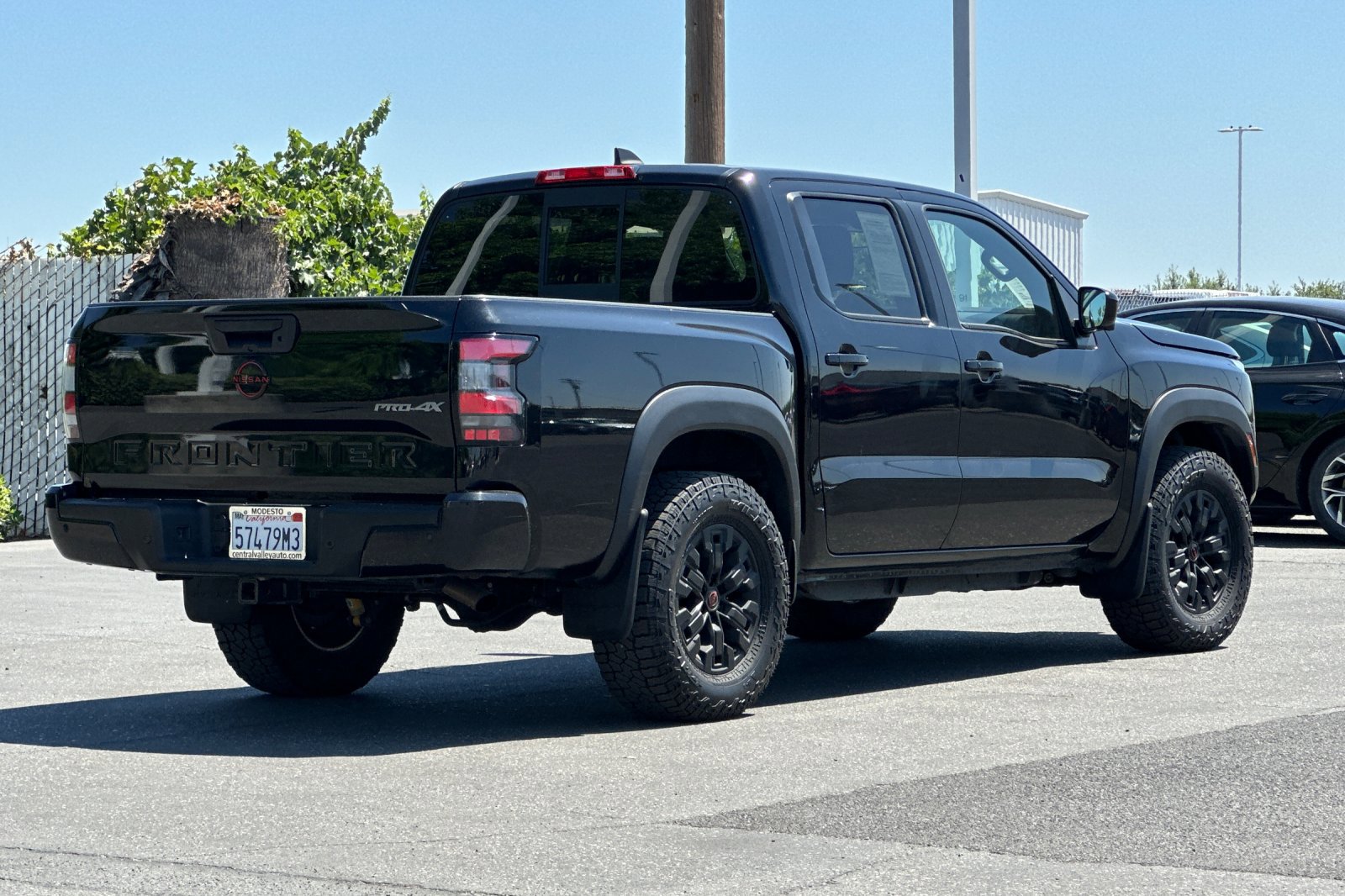 2022 Nissan Frontier PRO-4X photo 4