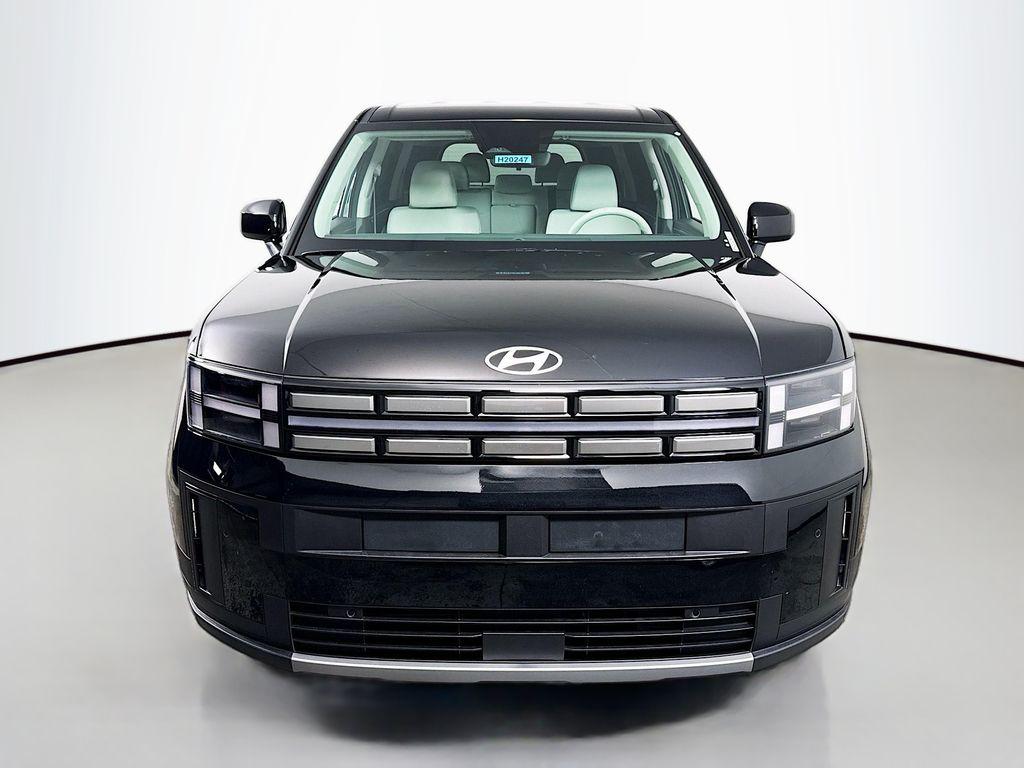 2026 Hyundai Santa Fe SE photo 2