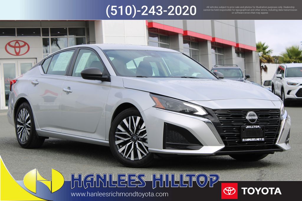 2024 Nissan Altima SV