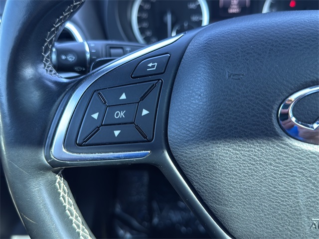 2018 Infiniti QX30 Premium photo 21