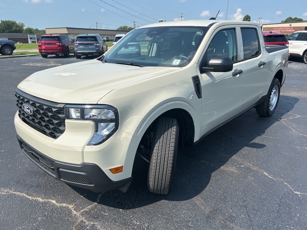 2025 Ford Maverick XL photo 2