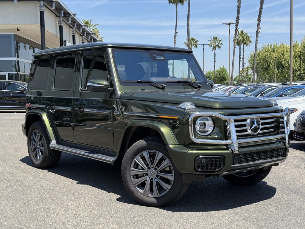 New 2025 Green Mercedes-Benz G 550 image 1
