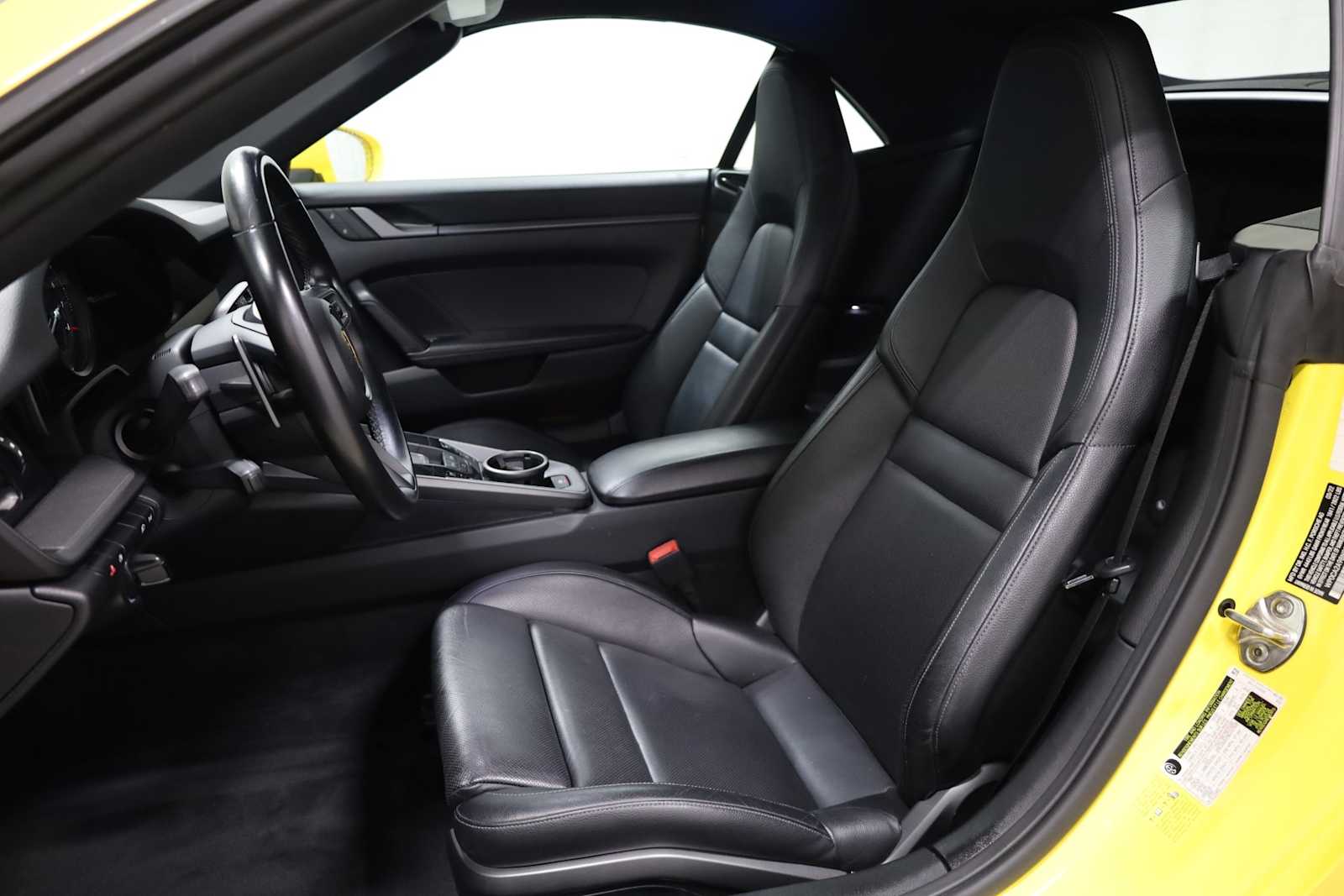 2022 Porsche 911 Cabriolet photo 5