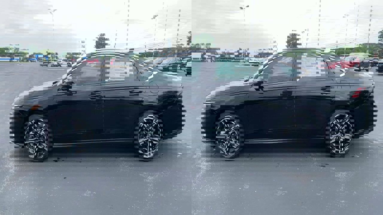 2025 Honda Accord Hybrid Sport photo 4