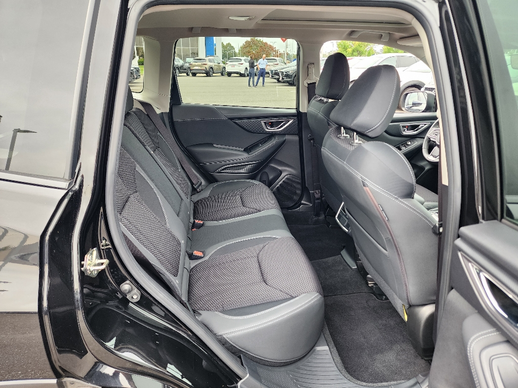 2019 Subaru Forester Premium photo 25