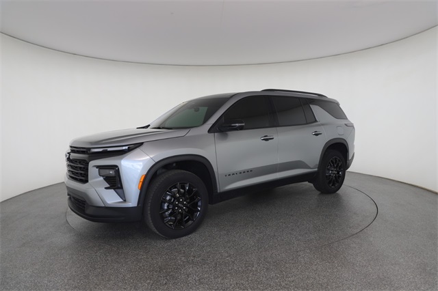 2024 Chevrolet Traverse photo 3