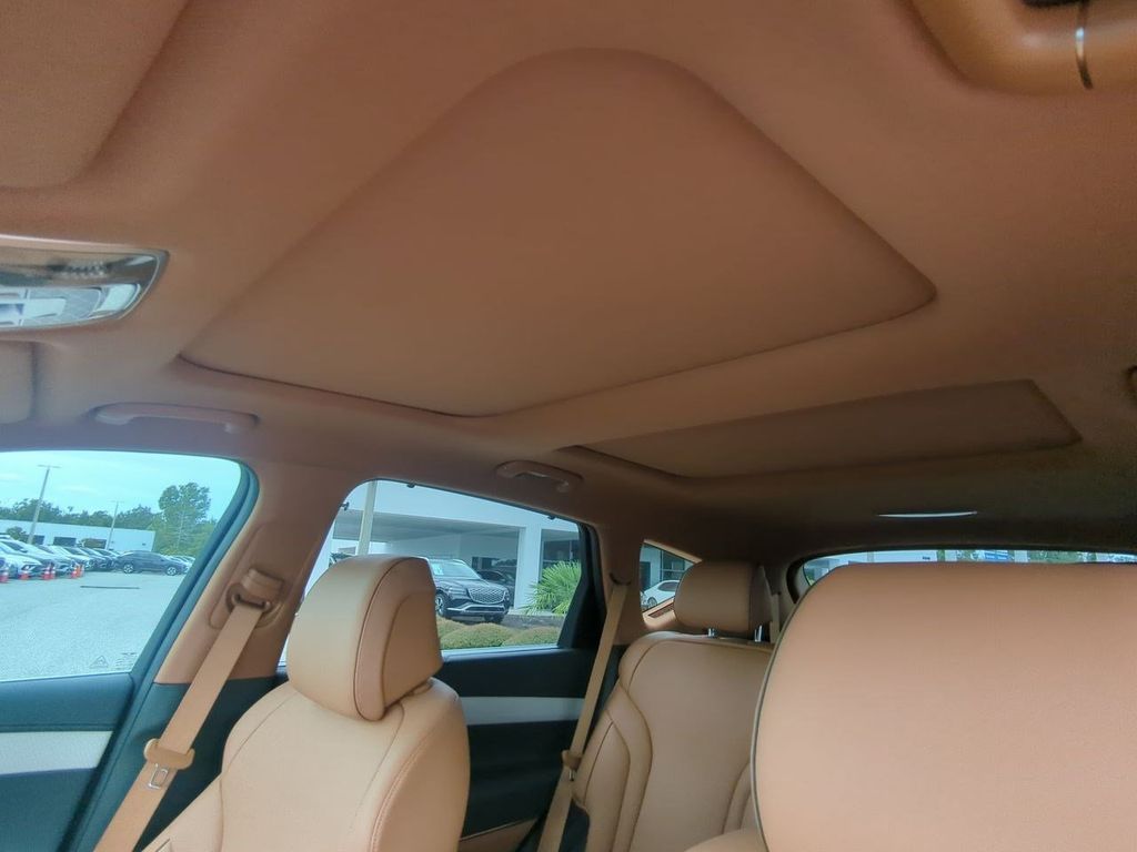 2026 Genesis GV80 2.5T Advanced photo 19