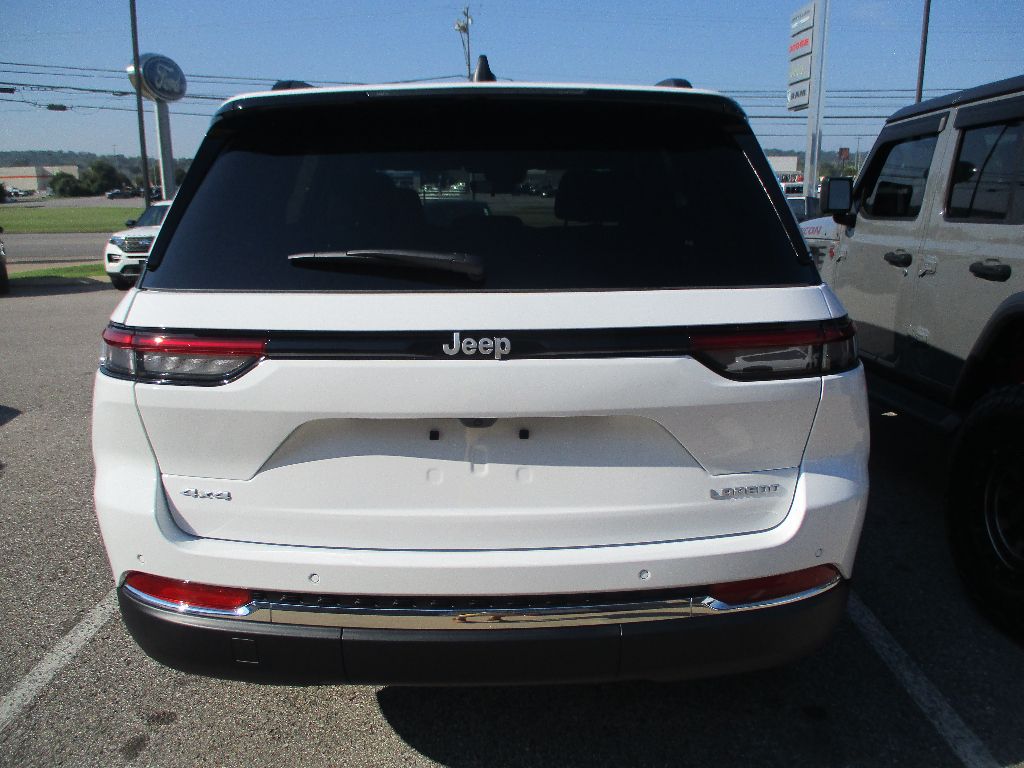 2025 Jeep Grand Cherokee Laredo X photo 18