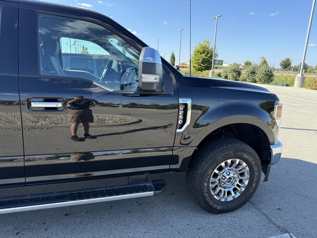 2022 Ford F-250 XLT photo 10