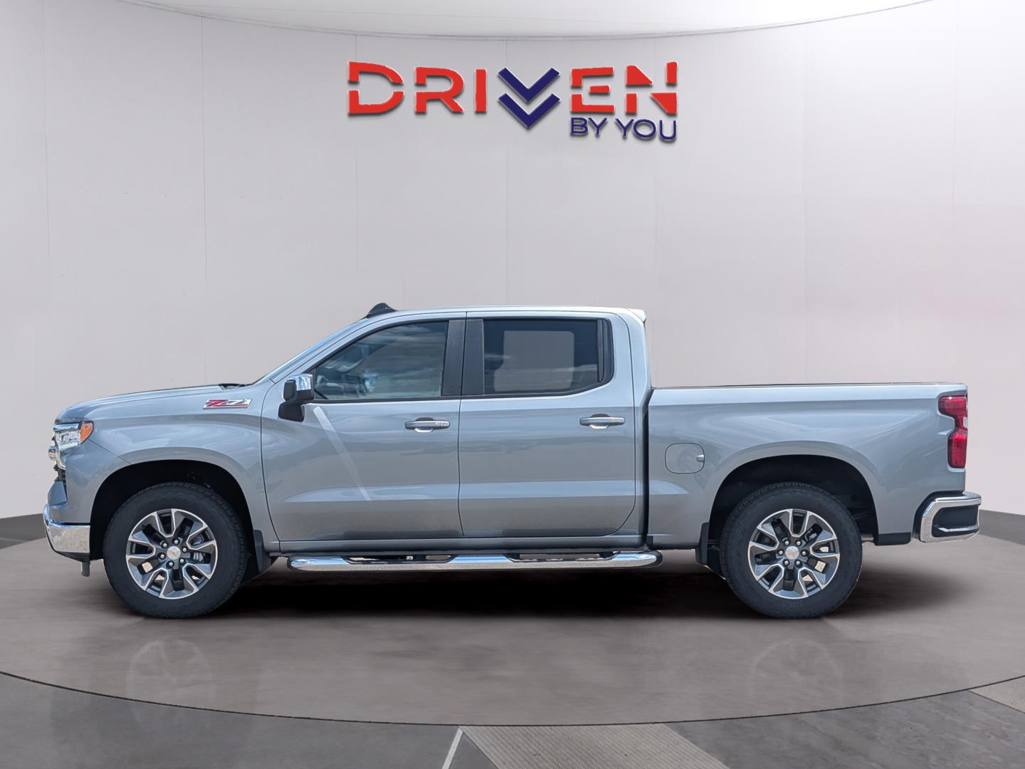 2026 Chevrolet Silverado 1500 LT photo 2