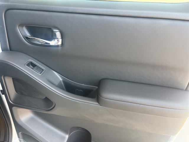 2025 Nissan Frontier Crew Cab SV photo 21