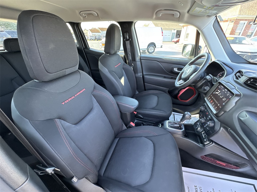 2023 Jeep Renegade Trailhawk photo 23