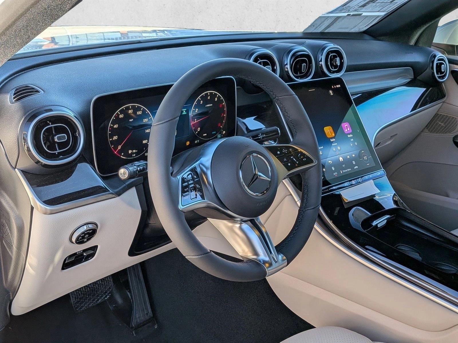 2026 Mercedes Benz GLC 300 4MATIC photo 3