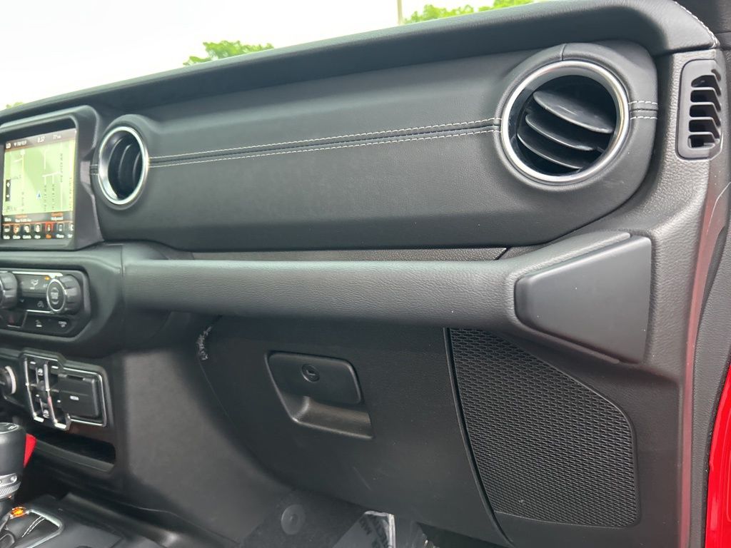 2021 Jeep Wrangler Unlimited Sahara High Altitude 4xe photo 25