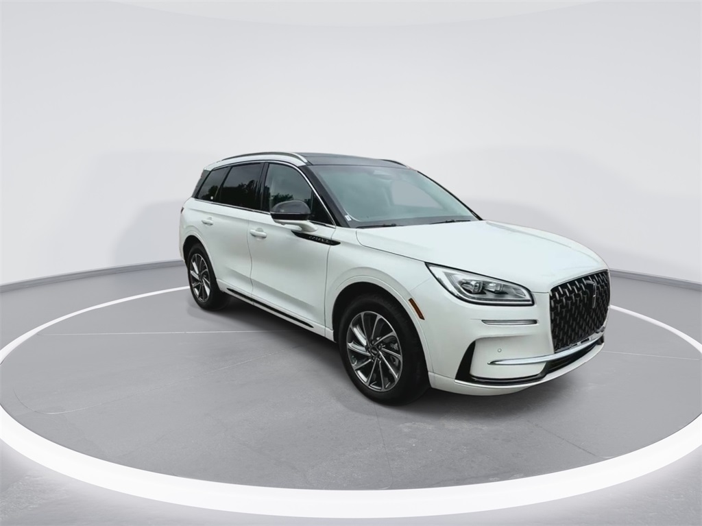 2024 Lincoln Corsair Grand Touring photo 2