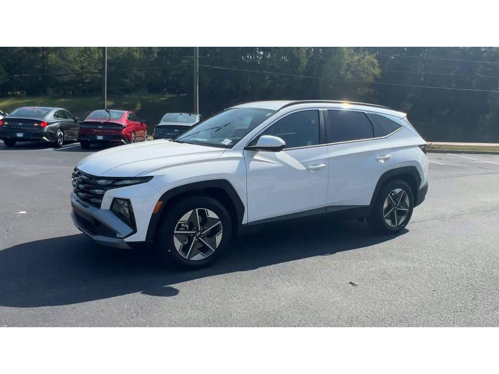 2025 Hyundai Tucson SEL photo 3