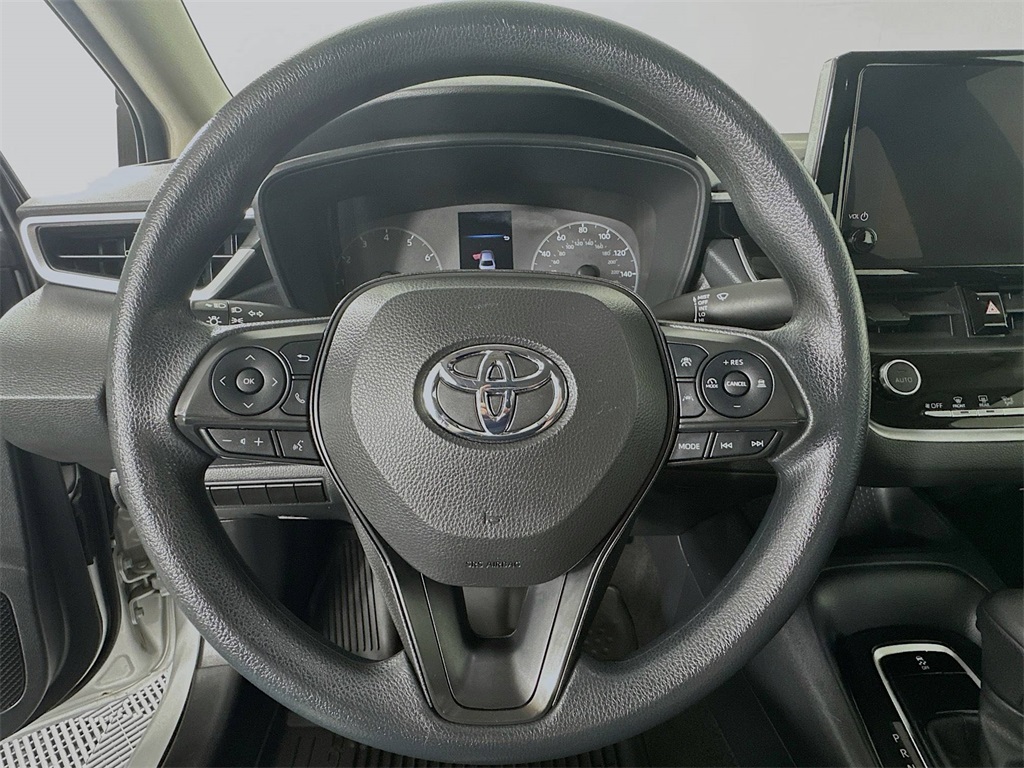 2023 Toyota Corolla LE photo 18