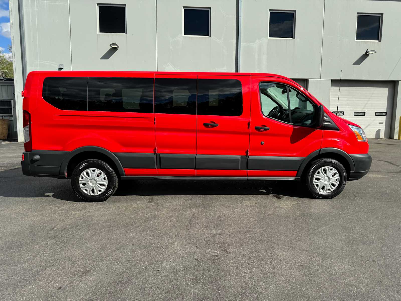 Used 2016 Race Red Ford XLT image 2