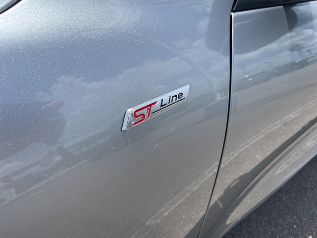 2024 Ford Escape ST-Line photo 3