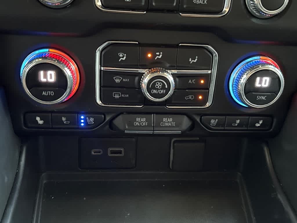 2023 Gmc Yukon SLT photo 21