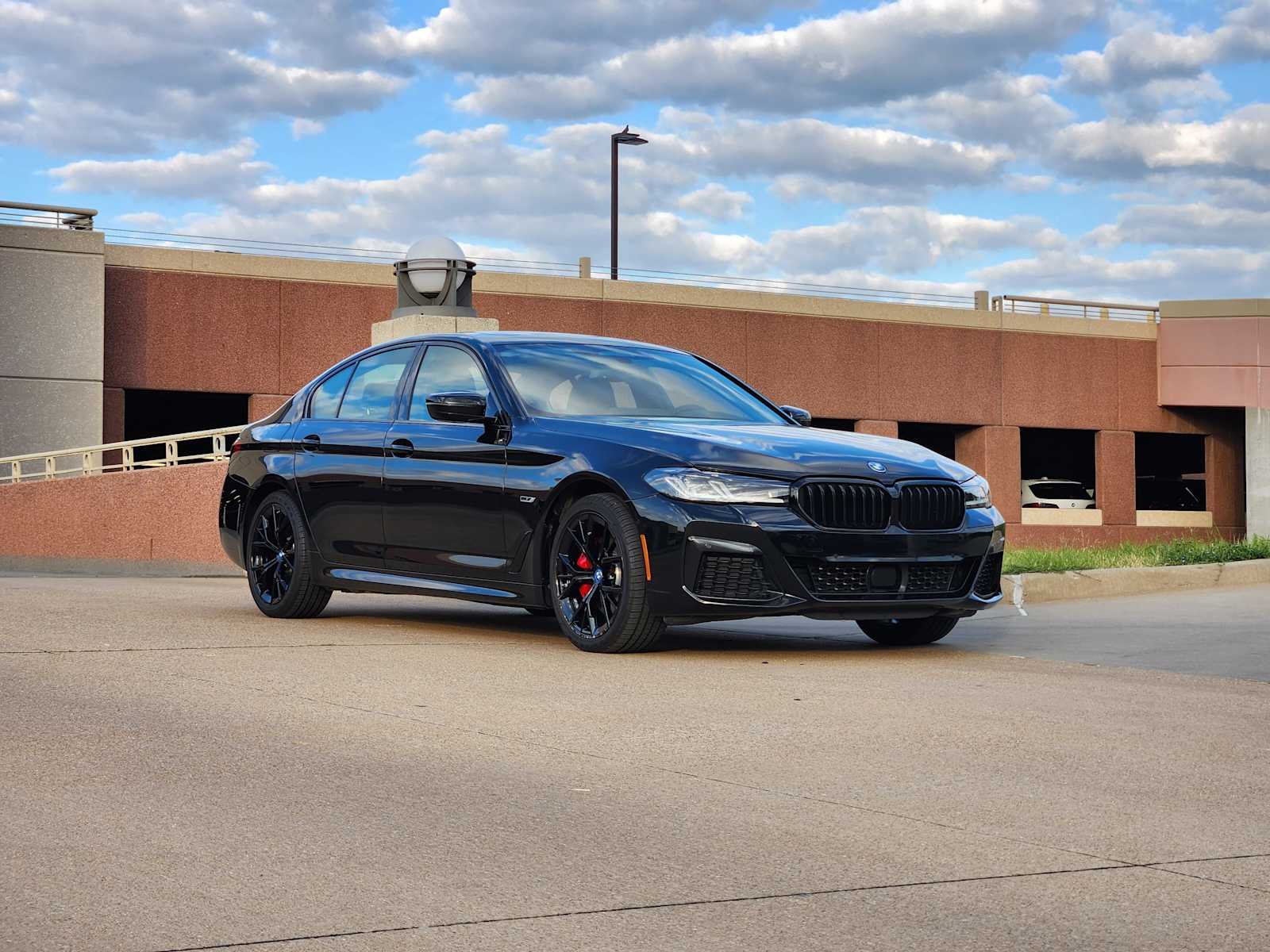 2023 Bmw 530e xDrive photo 2