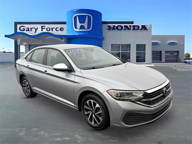 2024 Volkswagen Jetta S's photo