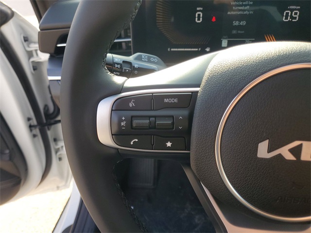 2025 Kia K5 GT-Line photo 12