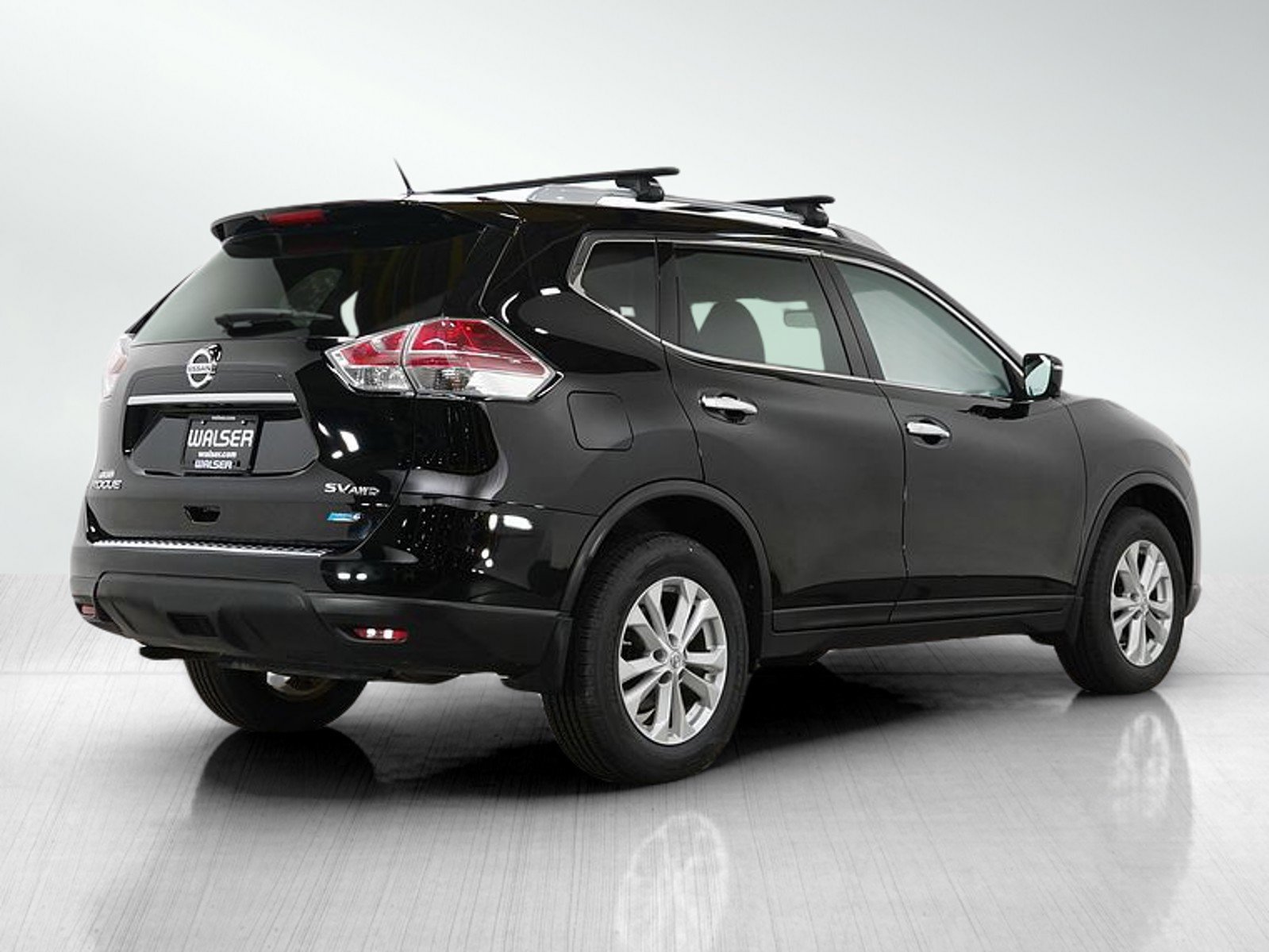 2014 Nissan Rogue SV photo 5