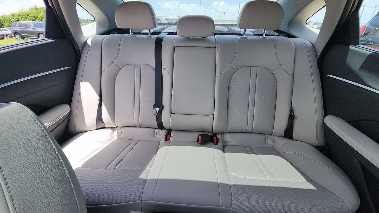 2025 Hyundai Sonata Hybrid Limited photo 21