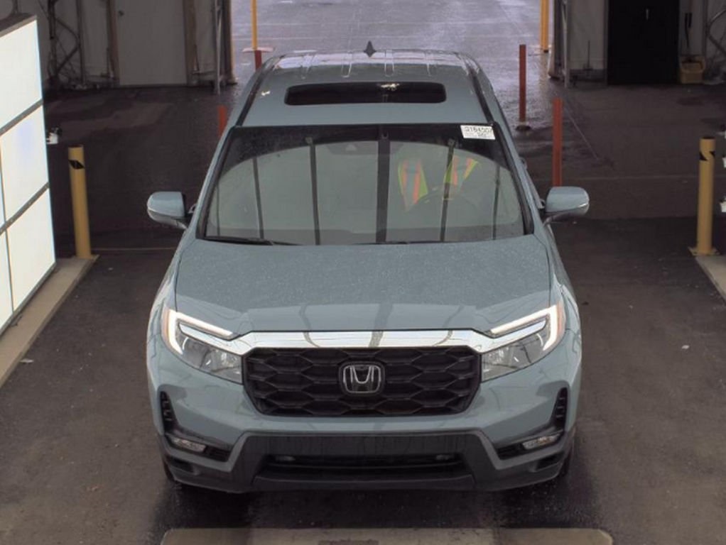 2023 Honda Passport EX-L Sport photo 2