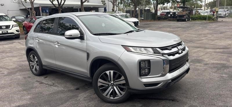 2020 Mitsubishi Outlander Sport SE