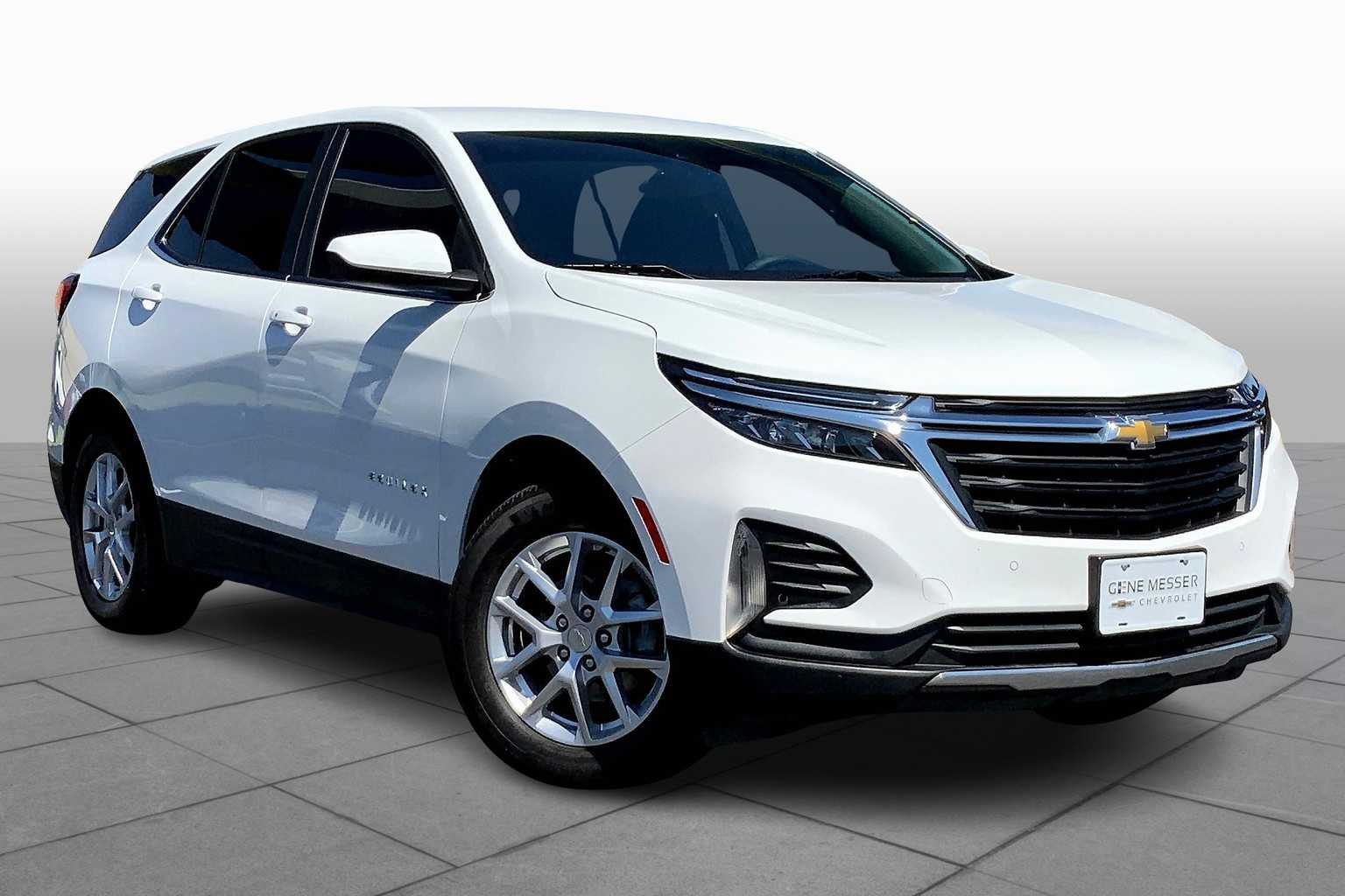 2023 Chevrolet Equinox LT photo 2