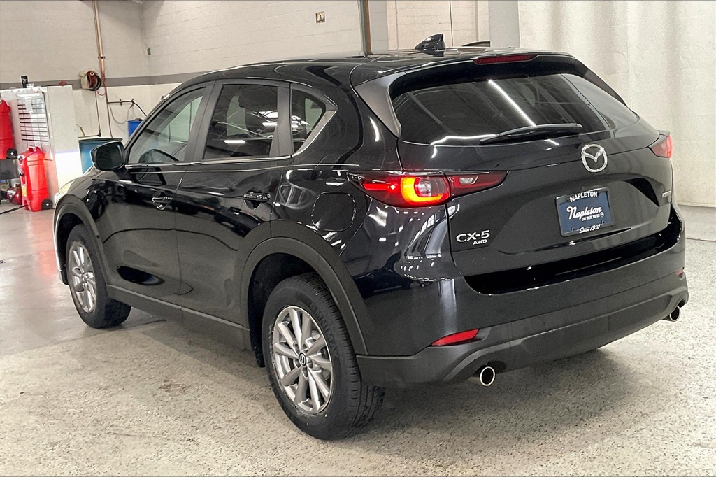2022 Mazda CX-5 2.5 Select photo 7