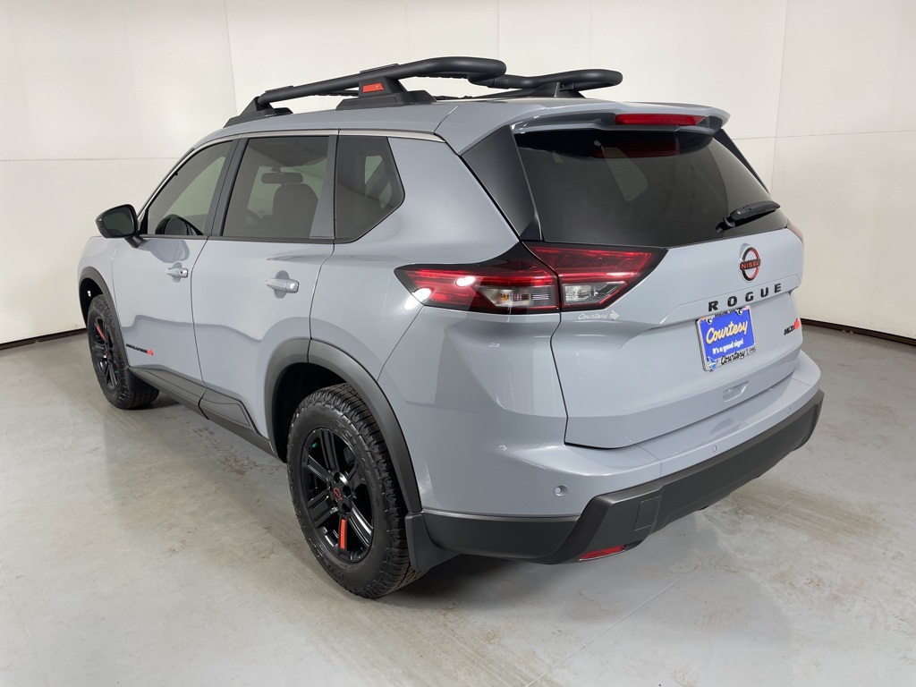 2026 Nissan Rogue SV photo 6