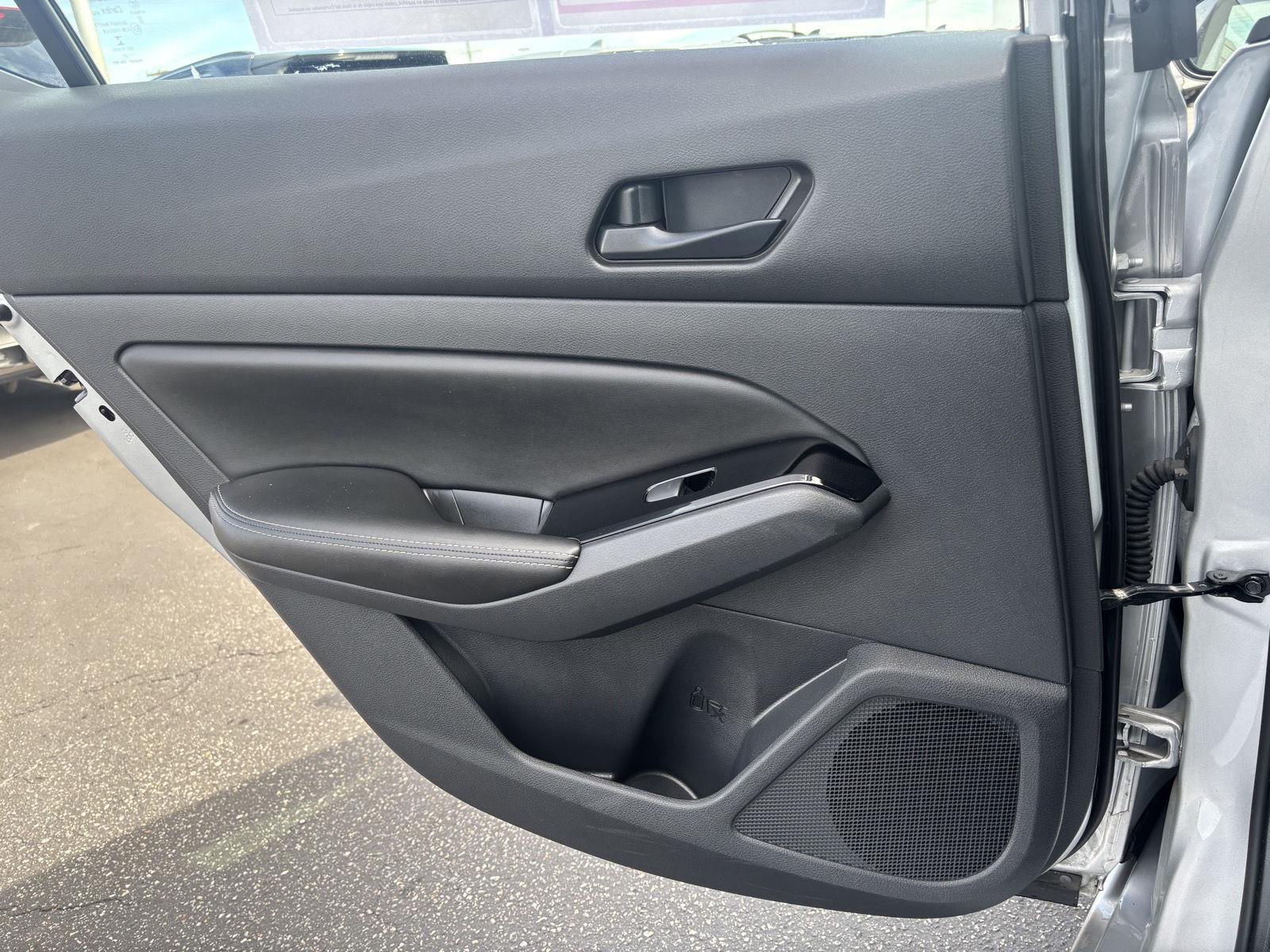 2023 Nissan Altima 2.5 SV photo 19