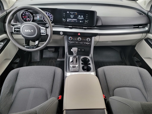 2022 Kia Carnival LX photo 22