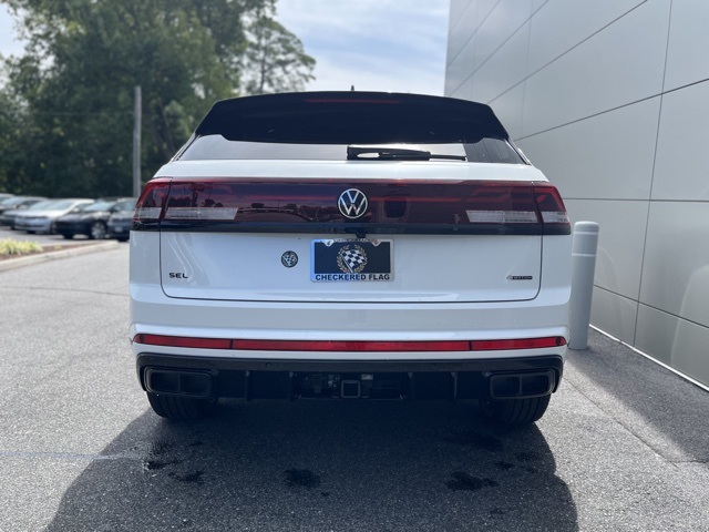 2025 Volkswagen Atlas Cross Sport SEL R-Line photo 18