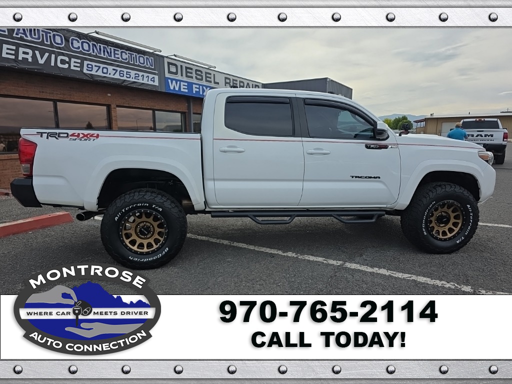 2017 Toyota Tacoma TRD Pro photo 9