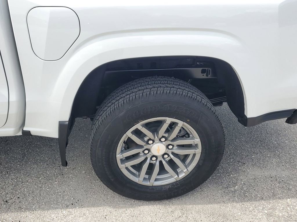 2025 Chevrolet Colorado Work Truck LT photo 18