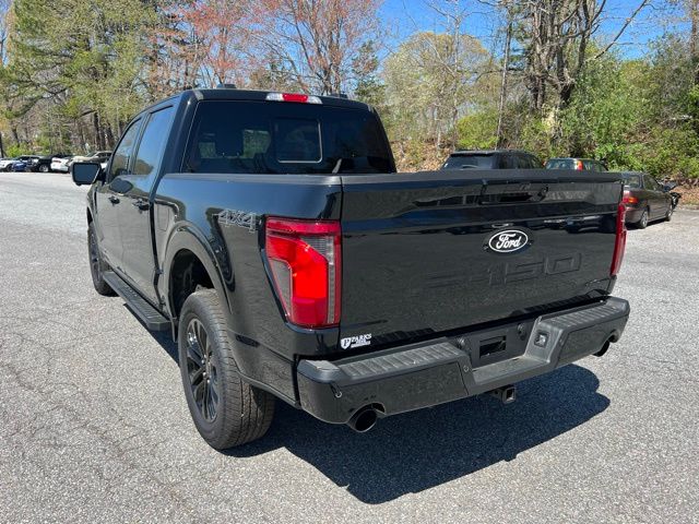 2024 Ford F-150 XLT photo 3