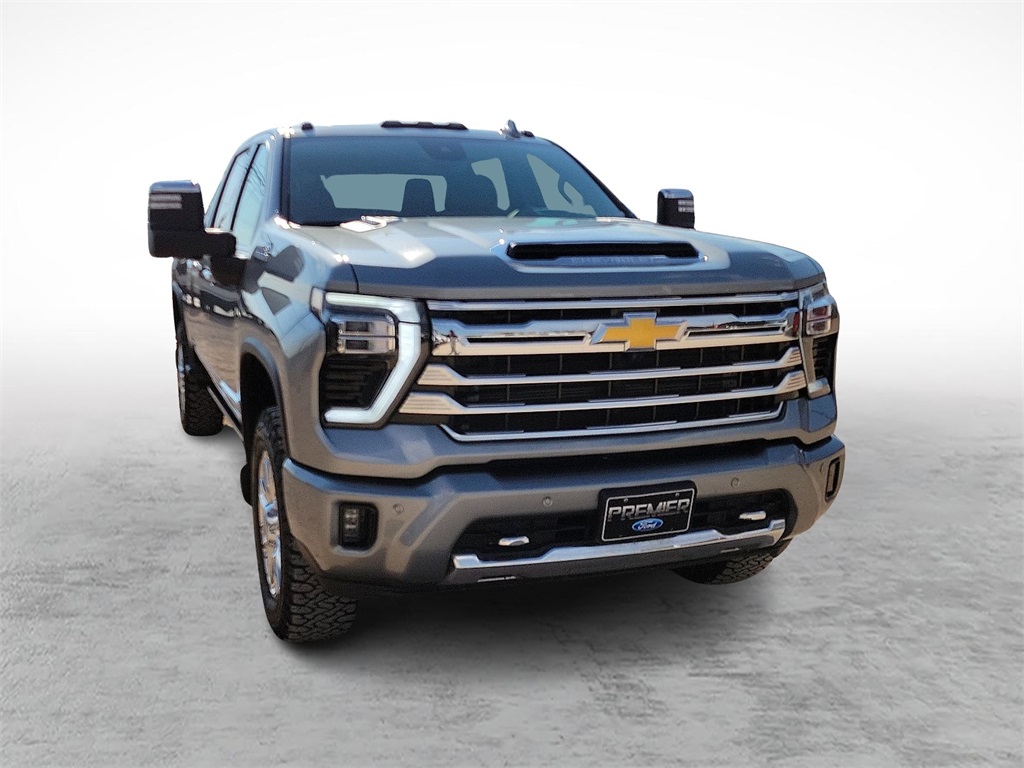 2024 Chevrolet Silverado 2500HD High Country photo 2