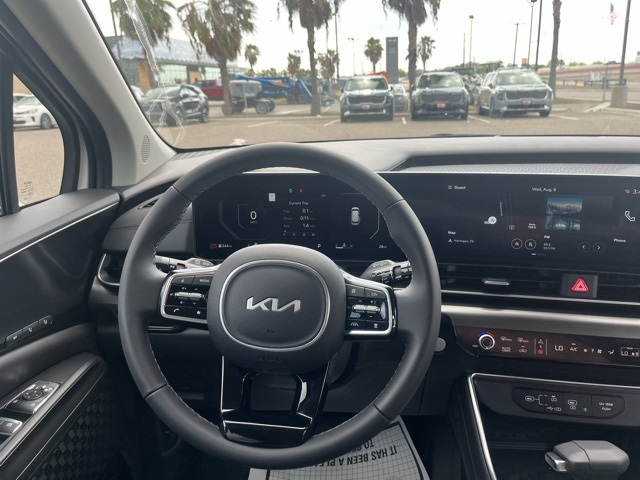 2026 Kia Carnival SX photo 9