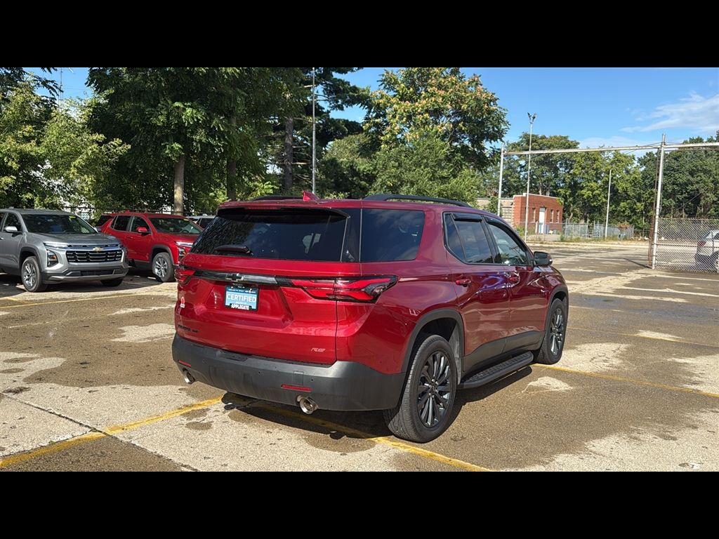 2023 Chevrolet Traverse RS photo 4