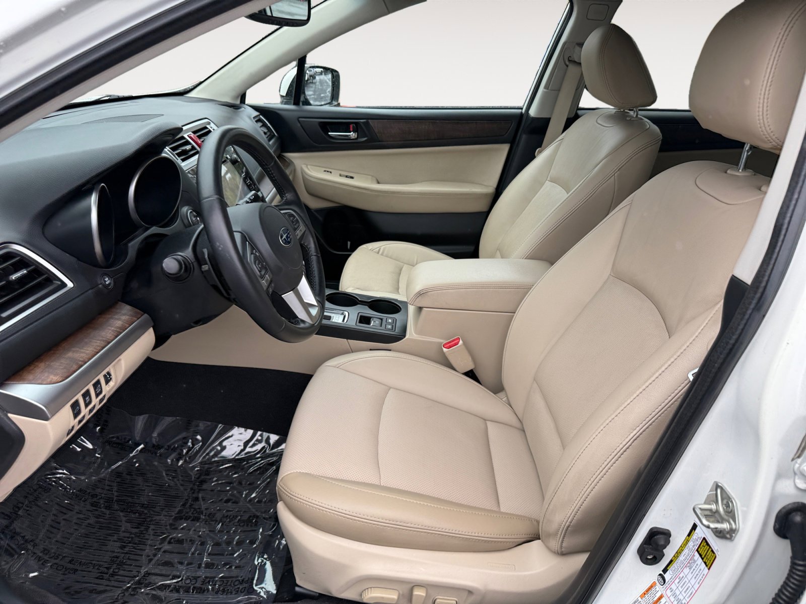 2016 Subaru Outback 2.5i photo 9